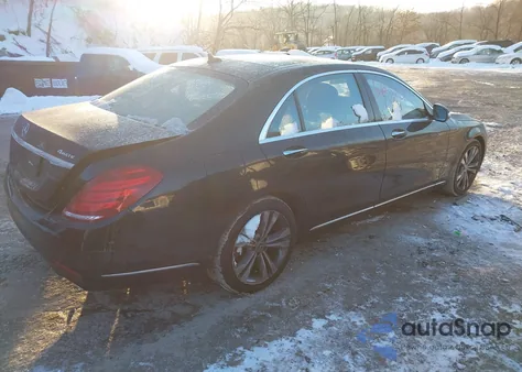 2017 Mercedes-Benz S 550 4Matic z USA, uszkodzony, nr VIN WDDUG8FB8HA332655